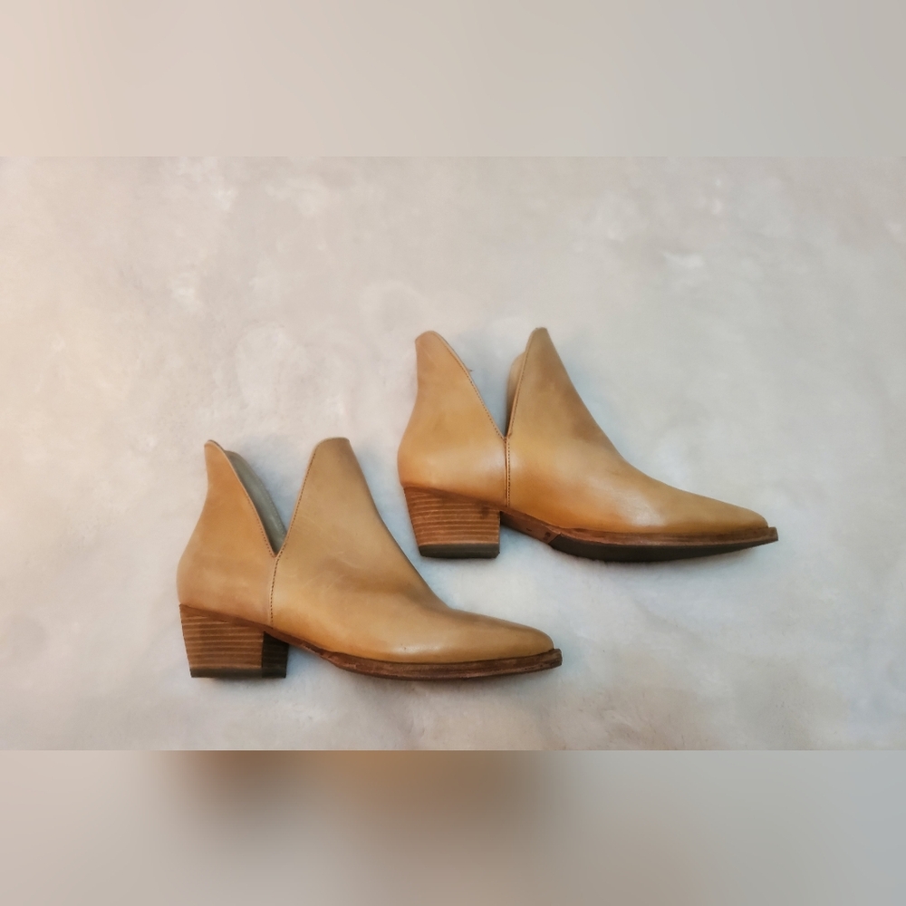 Free People Charmed Double V Ankle Boot Size 38 - Picture 5 of 12